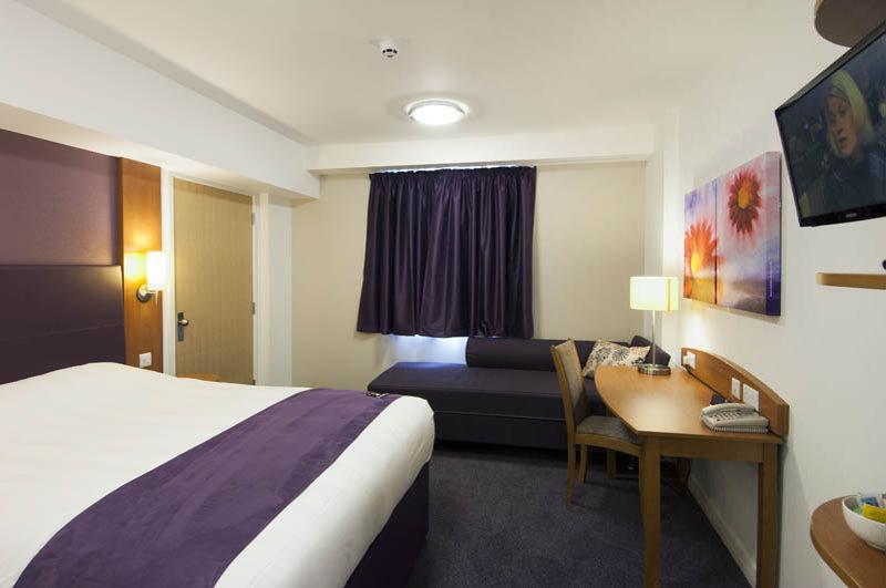 Premier Inn Liverpool Rainhill Exteriér fotografie